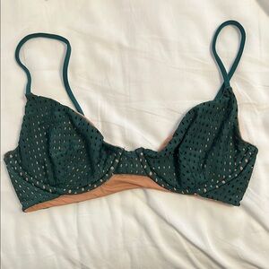 Acacia teal top size L